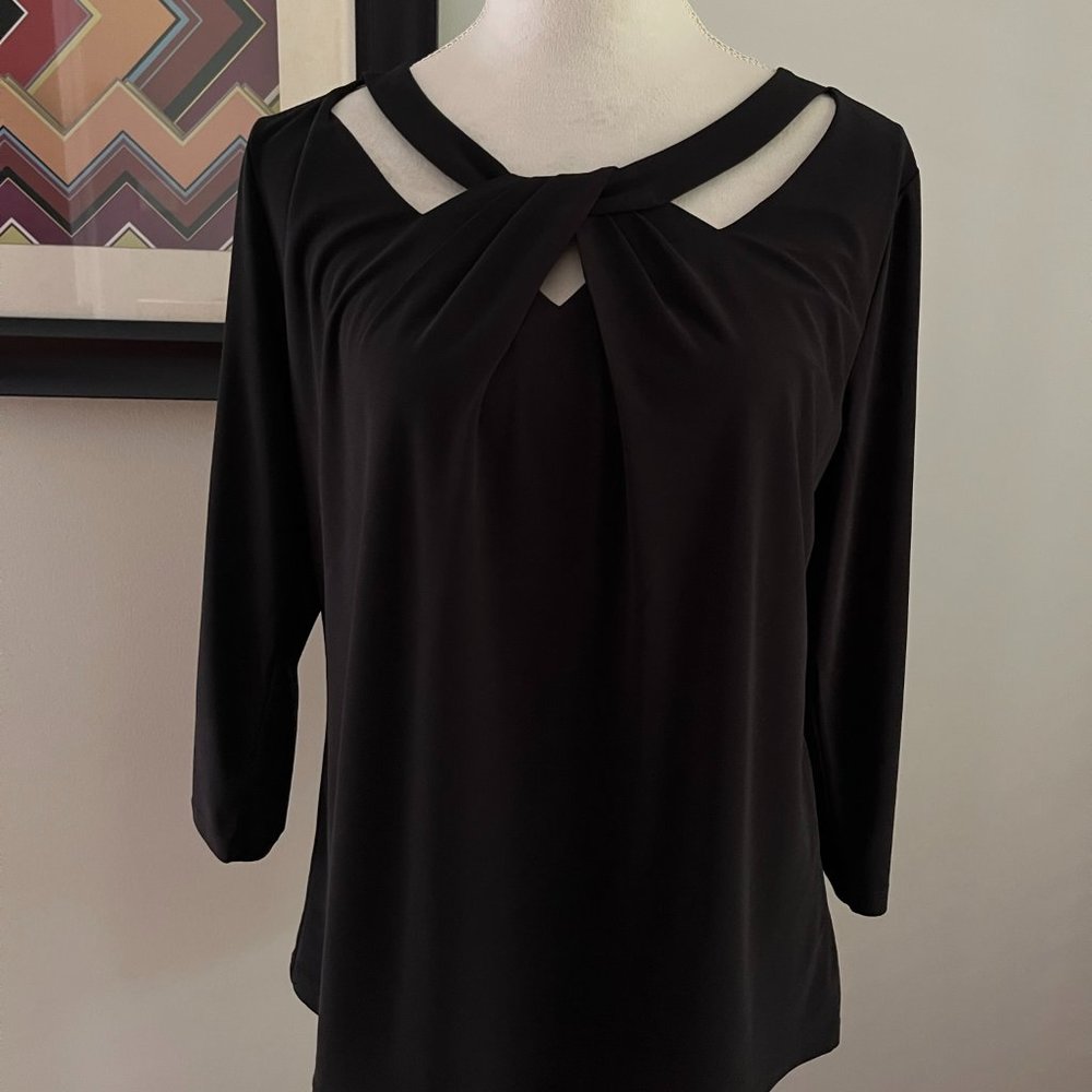 NWOT Nine West Black Twist Neck 3/4 Sleeve Top M